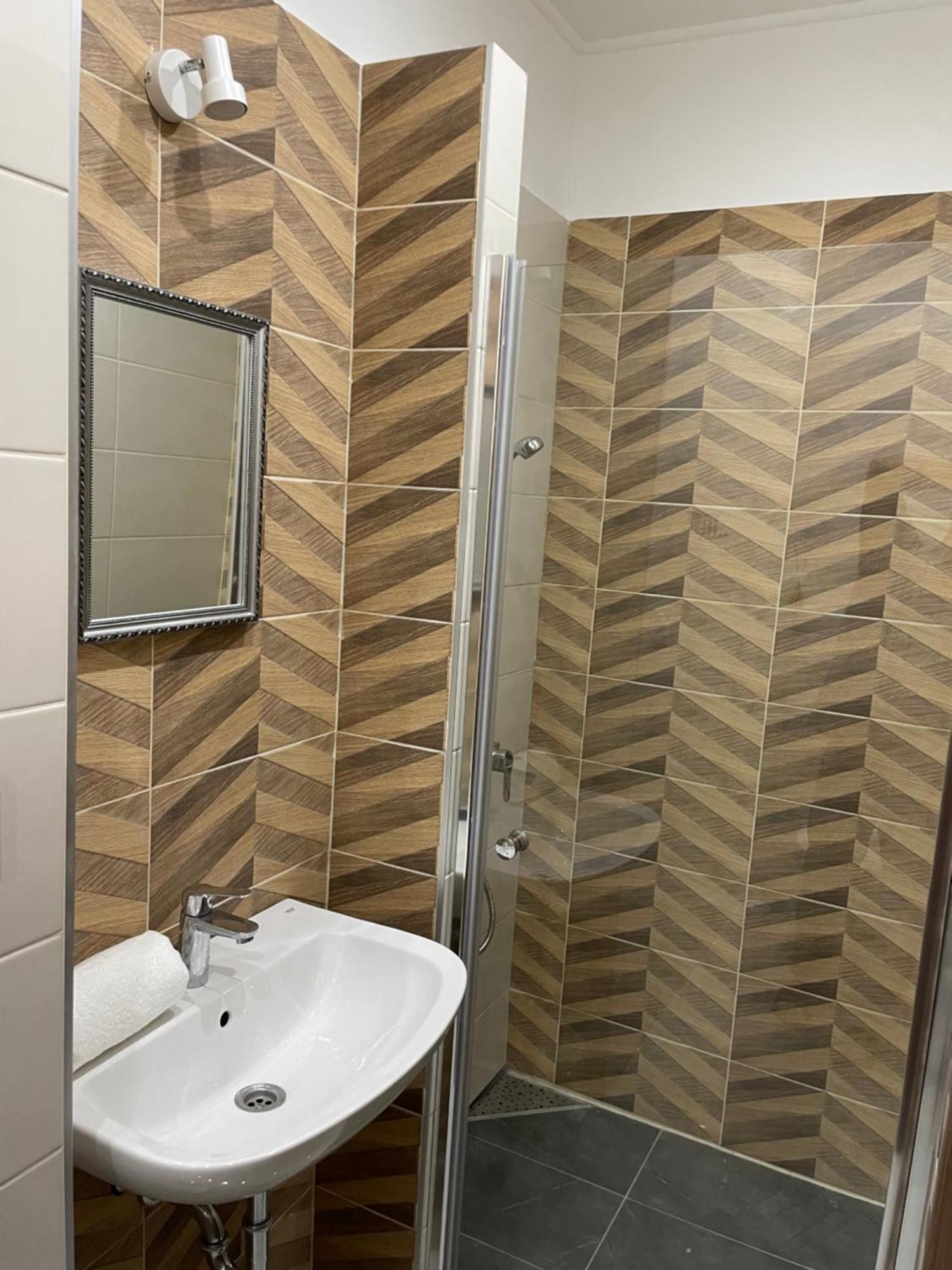 Kovacs Apartmanhaz Kiskunhalas Zimmer foto