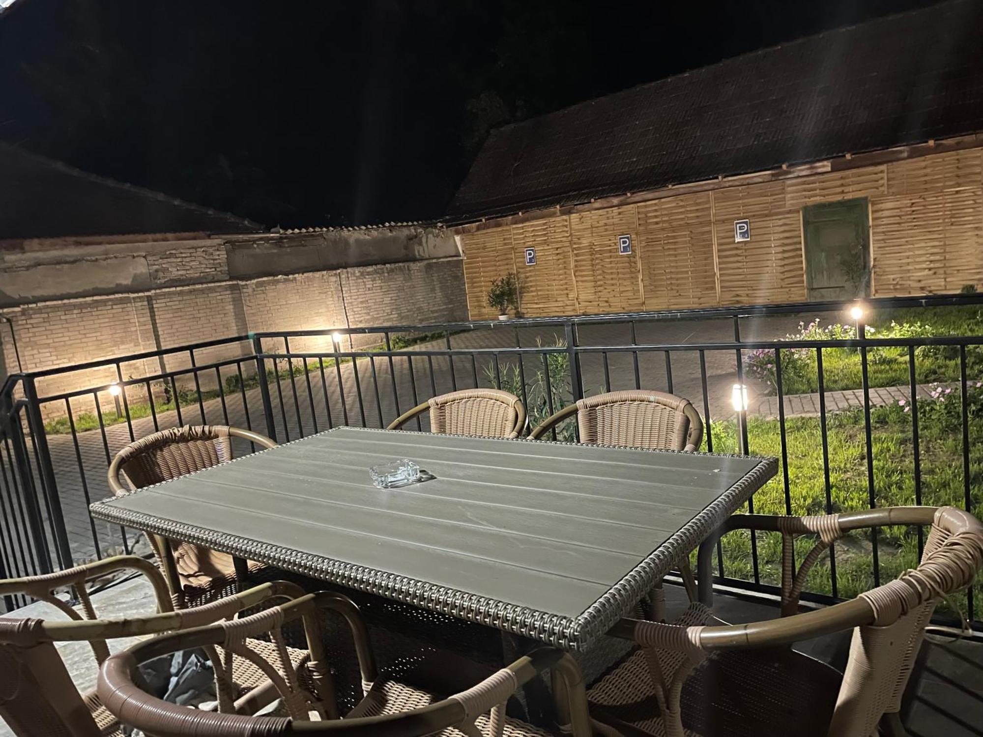 Kovacs Apartmanhaz Kiskunhalas Zimmer foto